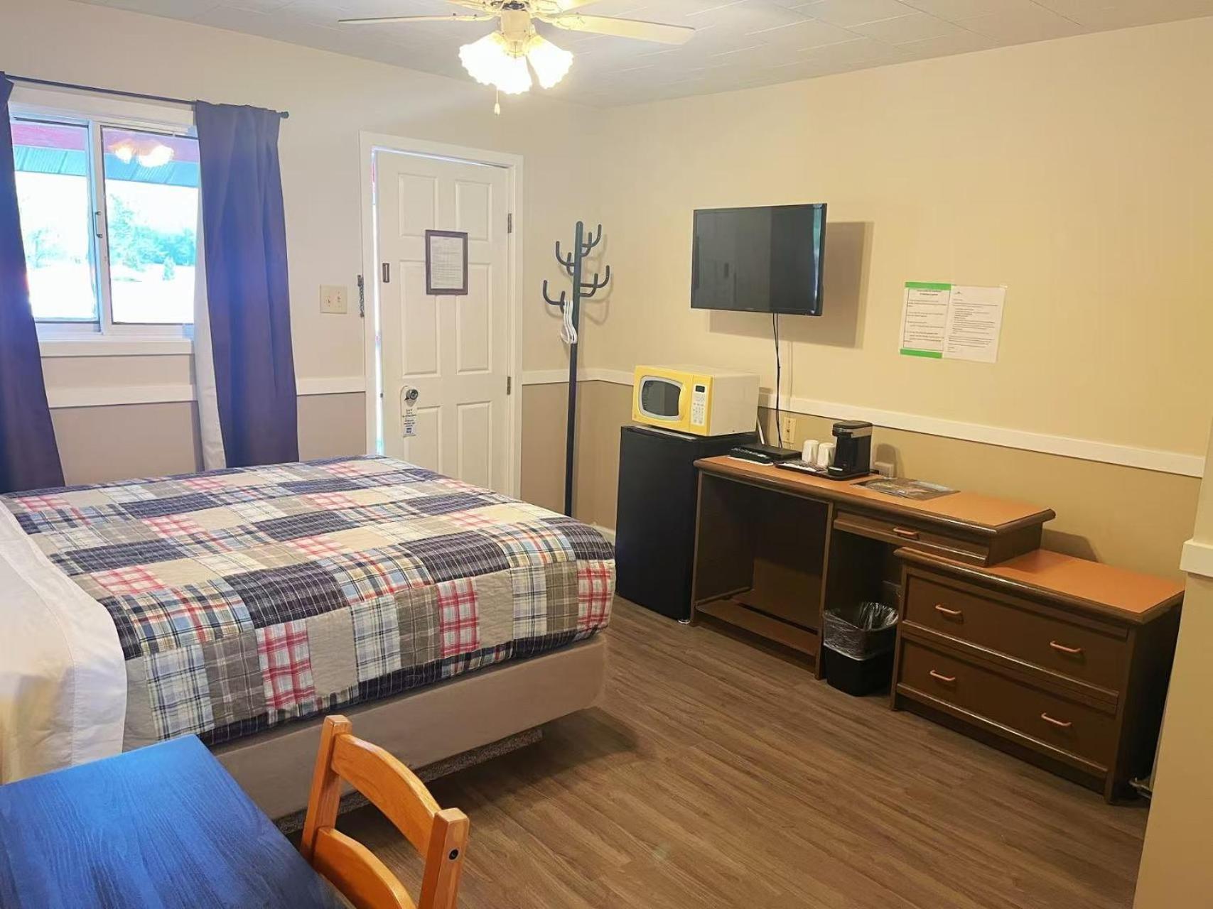 Little Fort Rivermount Motel المظهر الخارجي الصورة
