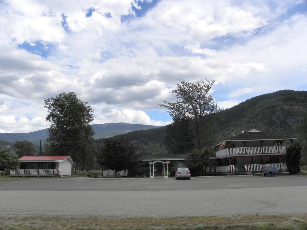 Little Fort Rivermount Motel المظهر الخارجي الصورة